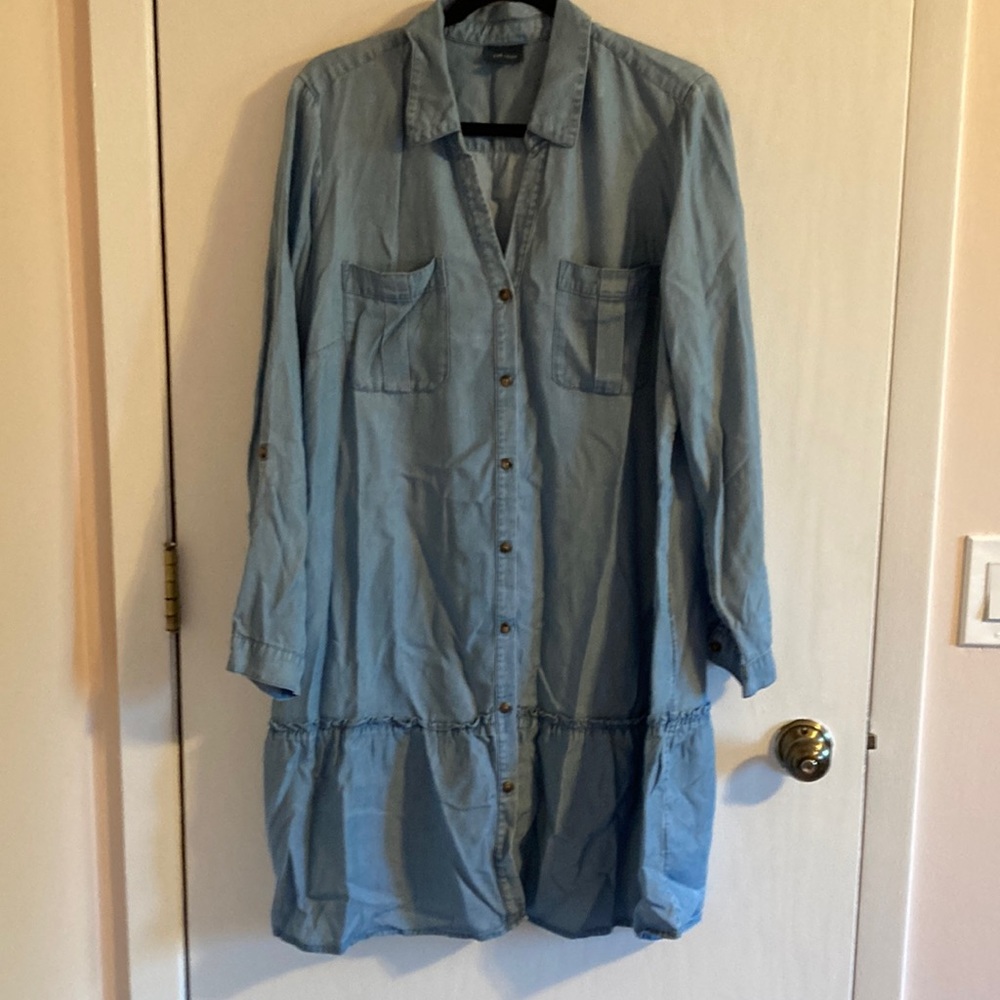 J. Jill Denim chambray blue long sleeve dress.  Size large.  Drop waist.